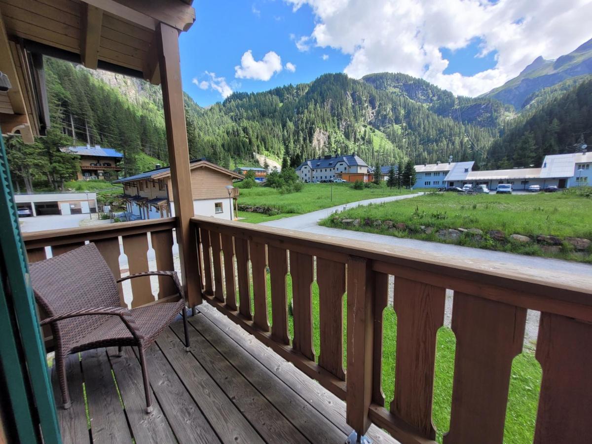 Tauerndorf Enzingerboden Ski In&Out - Steinbock Lodges エクステリア 写真