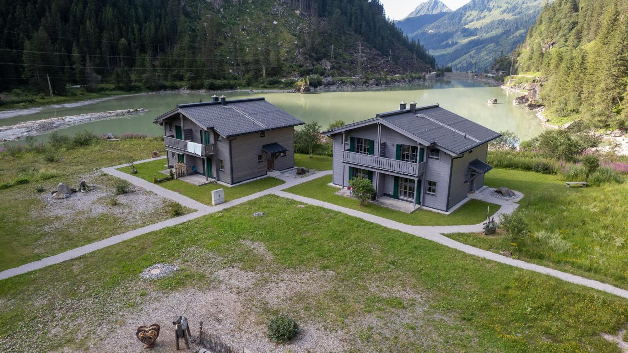 Tauerndorf Enzingerboden Ski In&Out - Steinbock Lodges エクステリア 写真